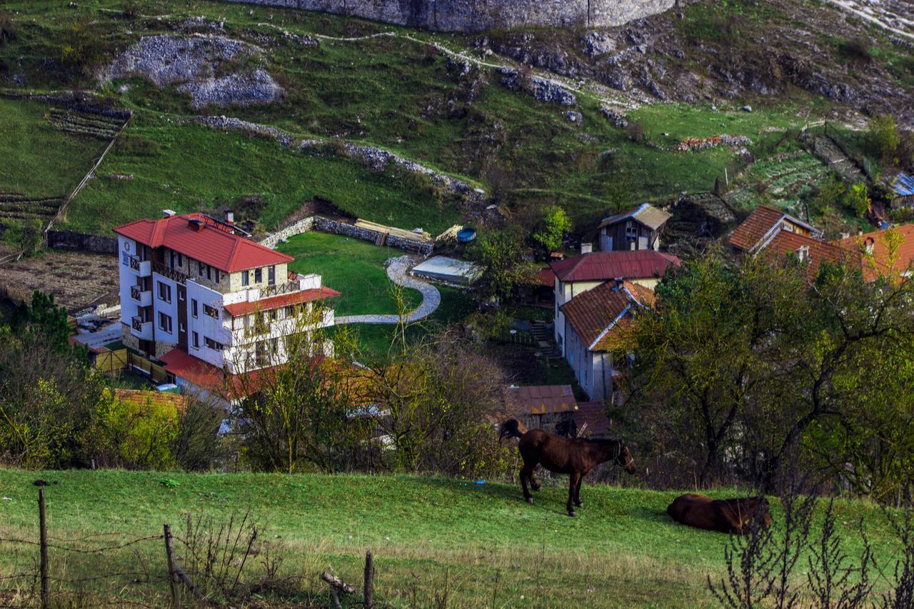 Trigrad Hotel Экстерьер фото