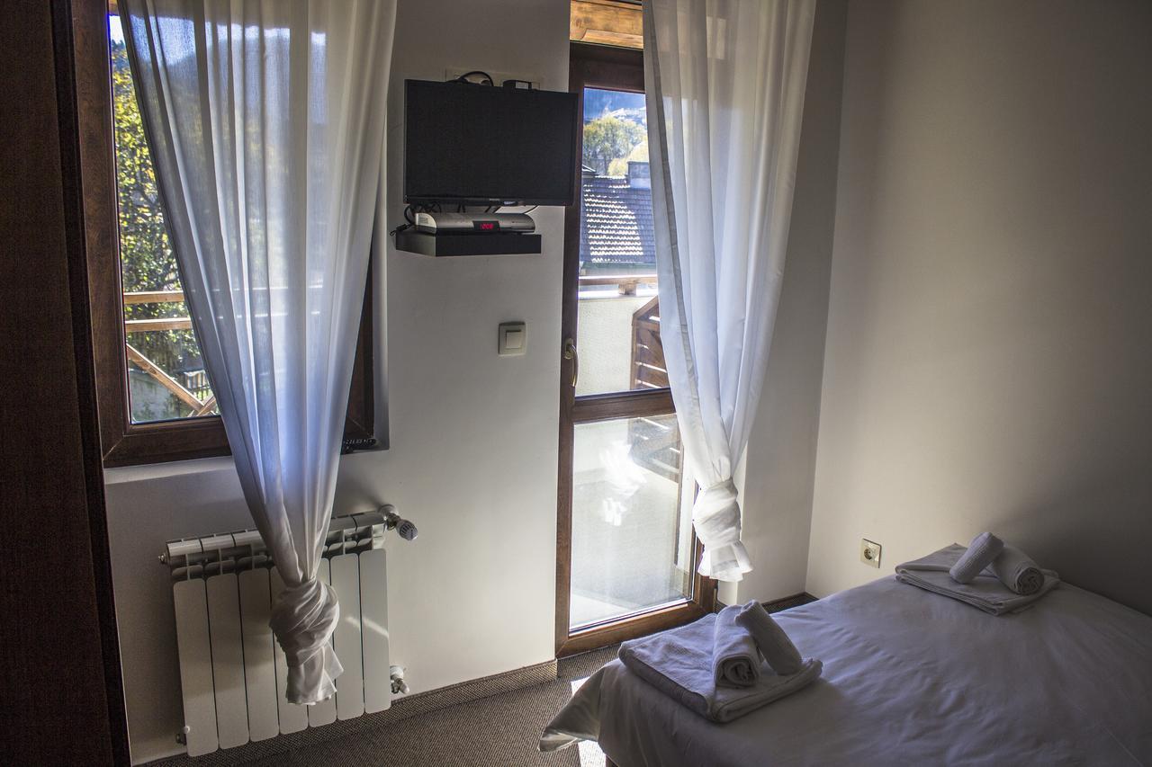 Trigrad Hotel Экстерьер фото