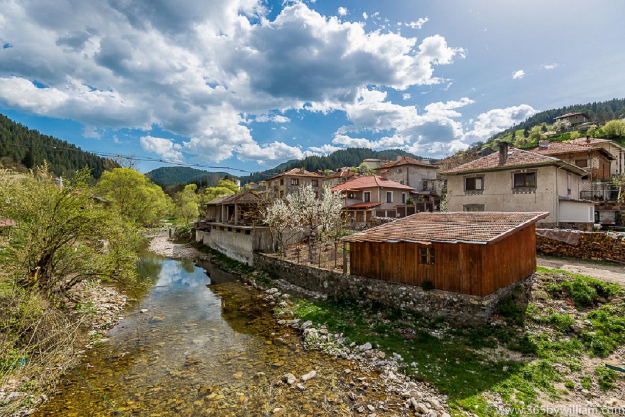 Trigrad Hotel Экстерьер фото